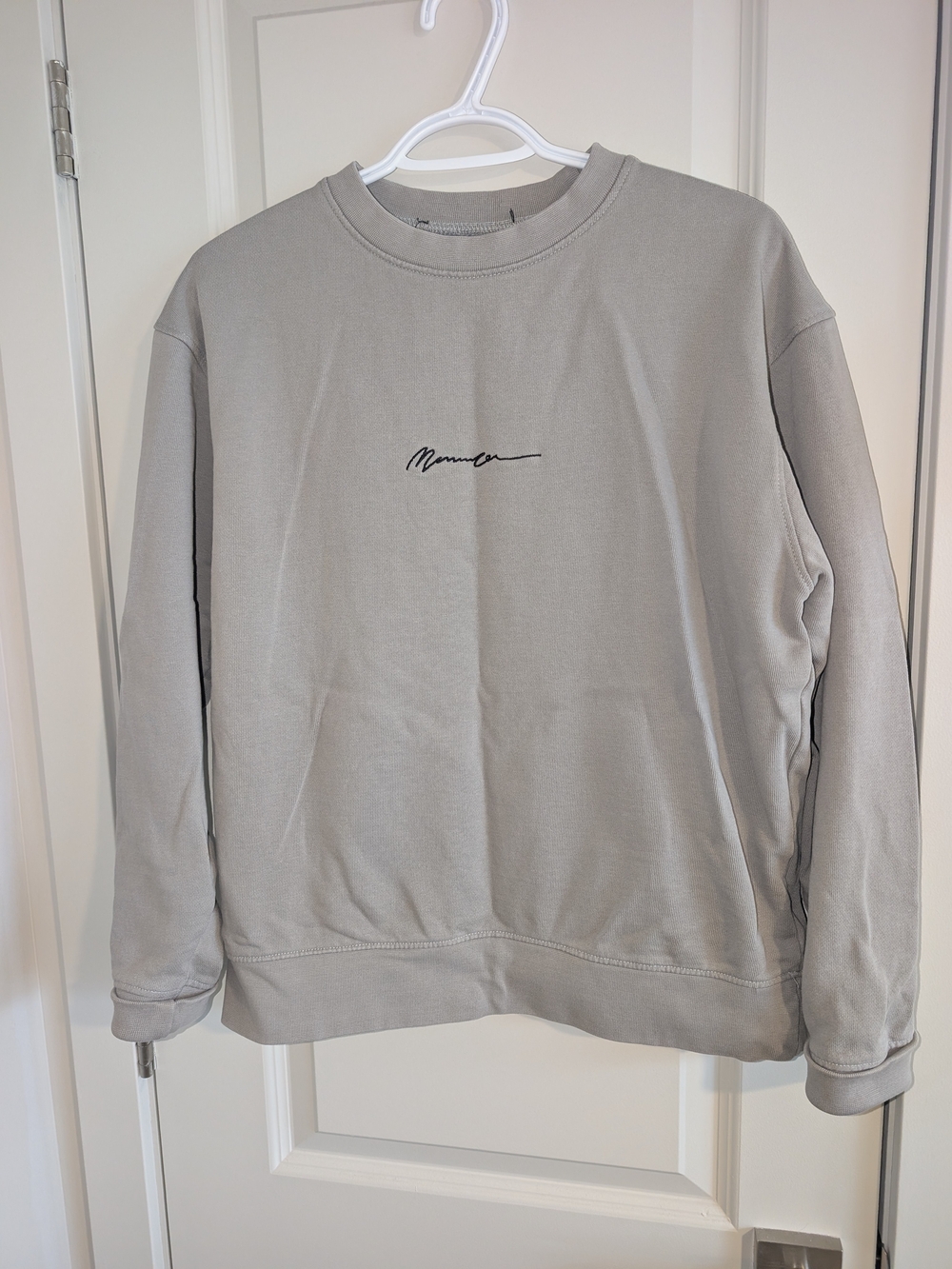 2/20$ 💓 Gray Crewneck Sweatshirt